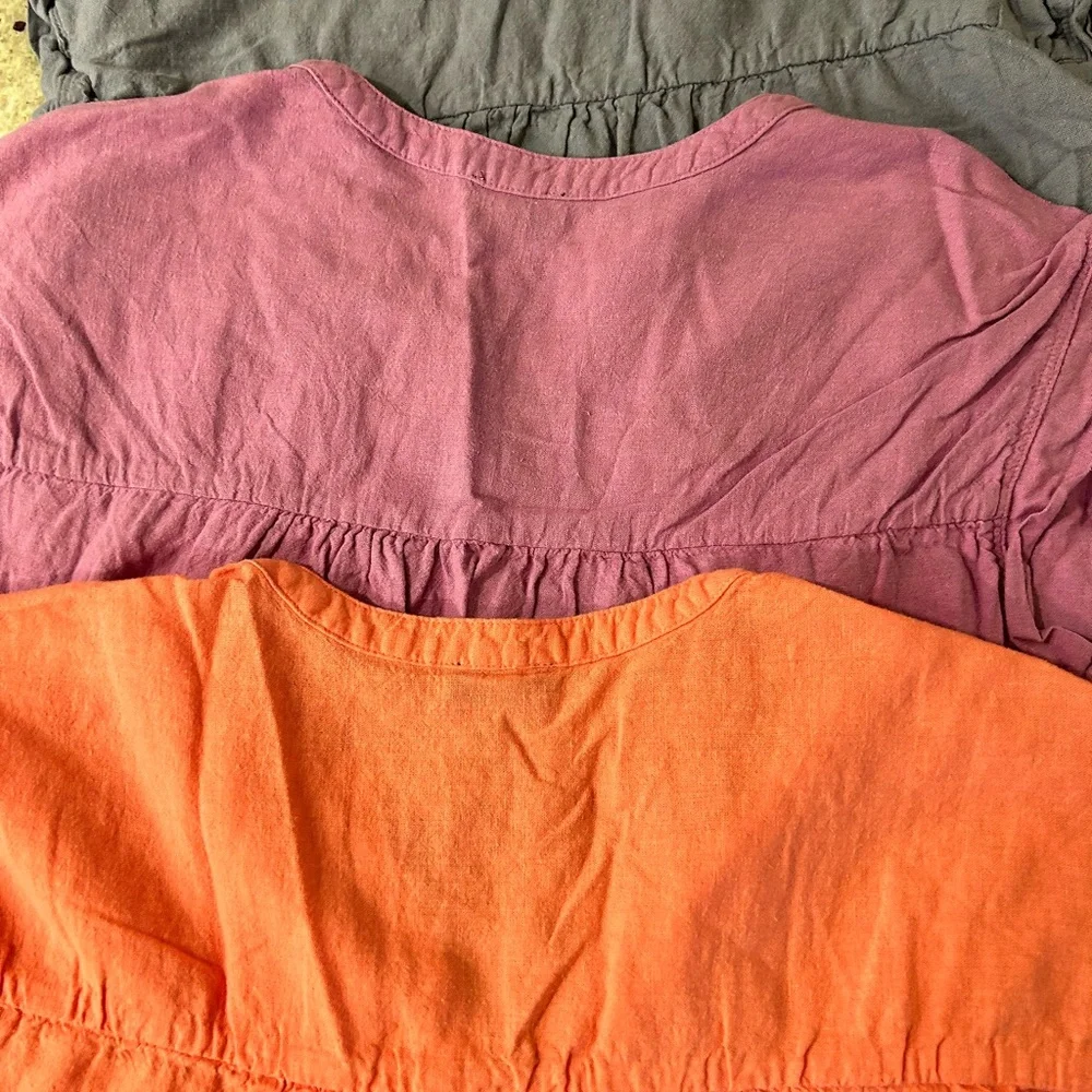Three Splendid Linen V-Neck Tops - Purple, Light Blue, Coral - Medium - Picture 4 of 8